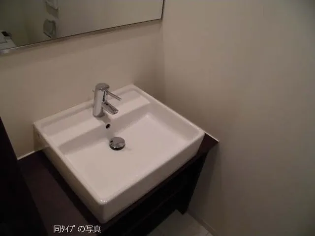 Comforia Toyosu - Interior - ["Tap", "Plumbing fixture", "Sink"]