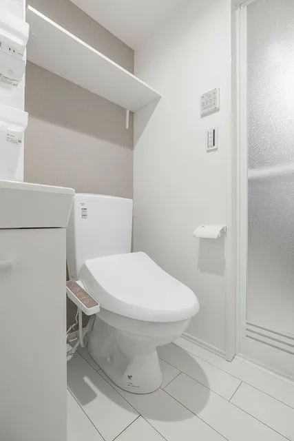 Aglaia Shinjuku Nishiochiai - Interior - ["Flooring", "Toilet seat", "Floor"]