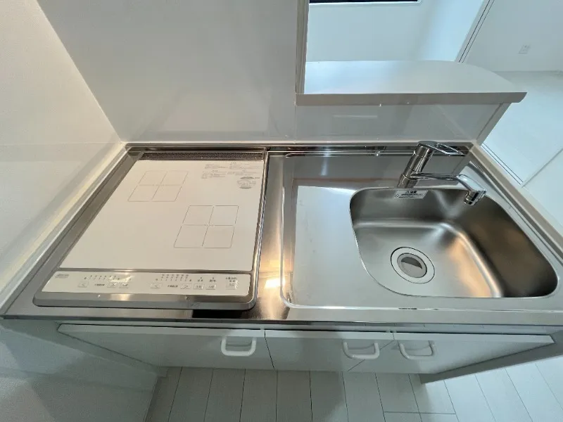Mare Nishi-Sugamo - Interior - ["Kitchen Sink", "Plumbing fixture", "Sink"]