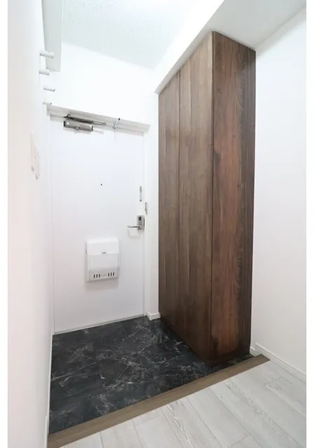 Harumi Urban Plaza - Interior - ["Building", "Fixture", "House"]