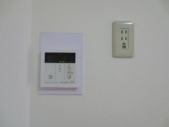 Elgan Gakugei Daigaku - Interior - ["Electronic device", "Technology", "Electronics"]