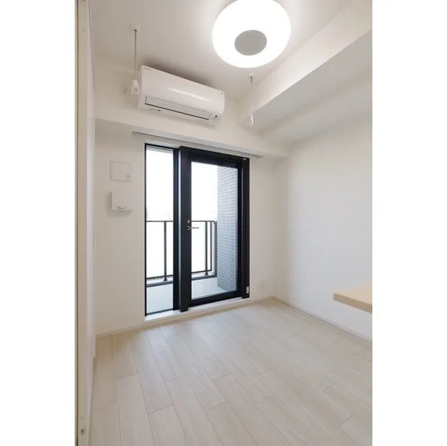 Comforia Morishita South - Interior - ["Building", "Property", "Window"]