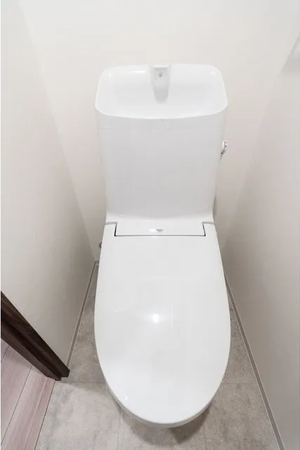 Belfarth Komazawa Sanchome - Interior - ["Toilet", "Toilet seat", "Bathroom"]