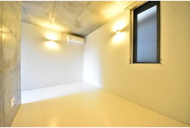 Tiger Ebara Nakanobu - Interior - ["Ceiling", "Flooring", "Floor"]