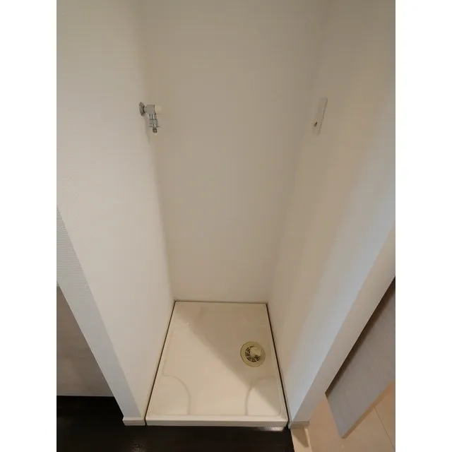 Prospect Ogikubo - Interior - ["Ceiling", "Property", "Architecture"]