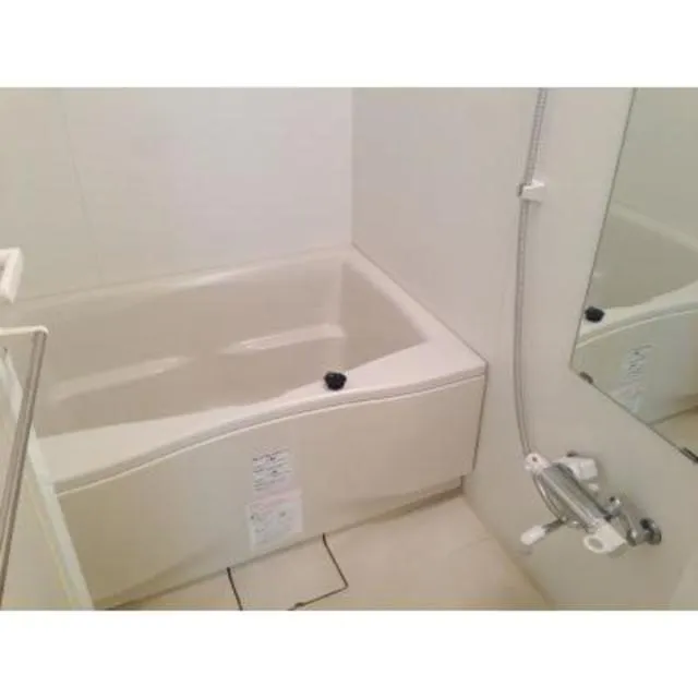 Park Cube Kameido - Interior - ["Property", "Bathtub", "Bathroom"]