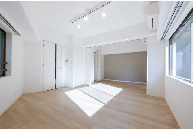 Quintet Ebisu - Interior - ["Flooring", "Floor", "Ceiling"]