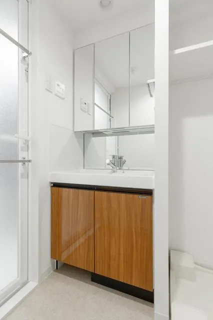 Asyl Court Sangenjaya - Interior - ["Flooring", "Interior design", "Floor"]