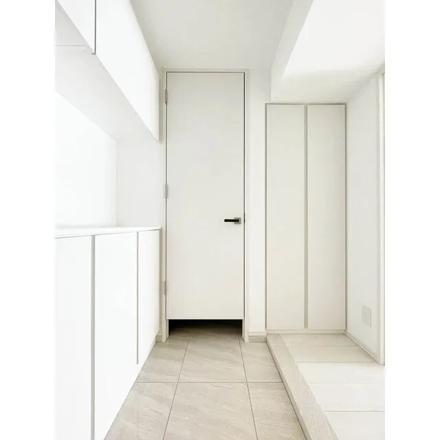 Primal Nihonbashi Bakurocho - Interior - ["Fixture", "Door", "Floor"]