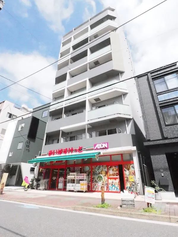 Cross Residence Kiyosumi Shirakawa - Exterior - ["Cloud", "Sky", "Building"]