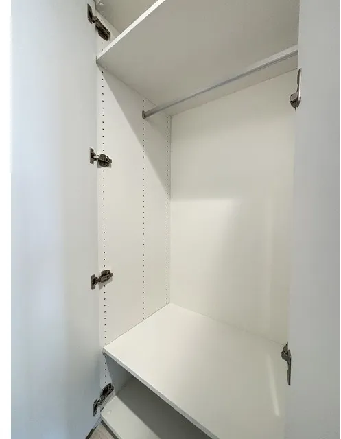 Comforia Liv Osaki - Interior - ["Household hardware", "Shelving", "Cupboard"]