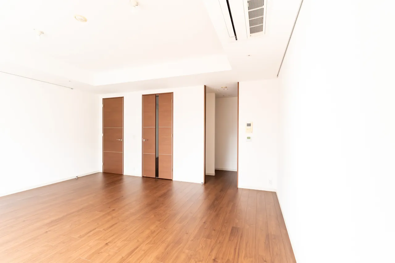Central Park Tower La Tour Shinjuku - Interior - ["Floor", "Flooring", "Wood flooring"]