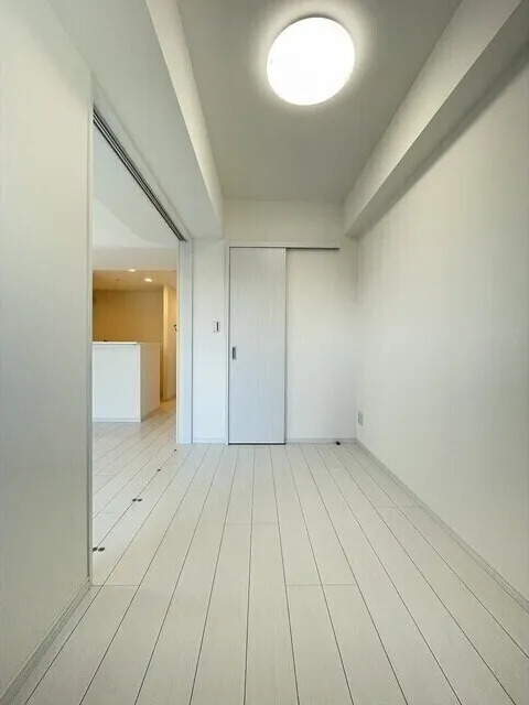Comforia Liv Ueno - Interior - ["Flooring", "Floor", "Ceiling"]