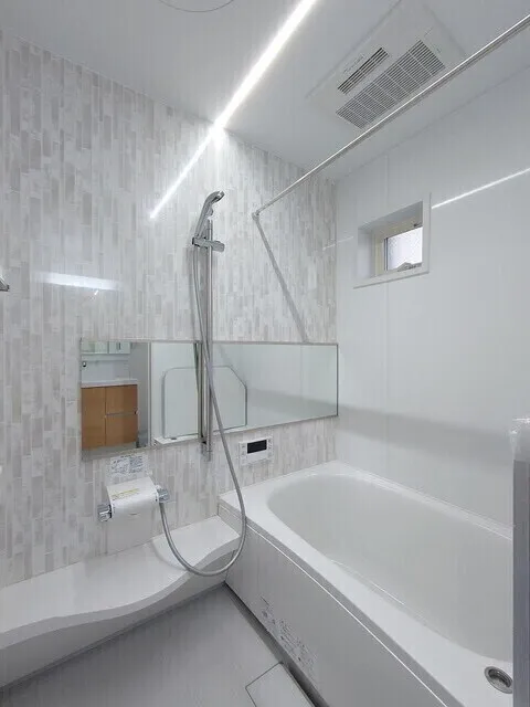 Kolet Hatagaya#04 - Interior - ["Bathtub", "Plumbing fixture", "Tap"]