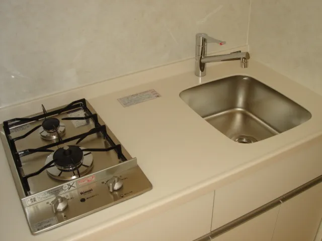 Residia Bunkyo Honkomagome - Interior - ["Tap", "Kitchen sink", "Plumbing fixture"]