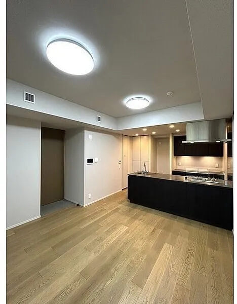 The Parkhouse Chiyoda Rokubancho - Interior - ["Interior design", "Wall", "Flooring"]