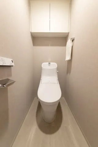 RESIDENCE KOENJI  - Interior - ["Toilet seat", "Toilet", "Flooring"]