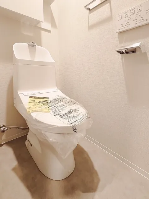 Brookside Residence Kiba - Interior - ["Toilet seat", "Toilet", "Flooring"]