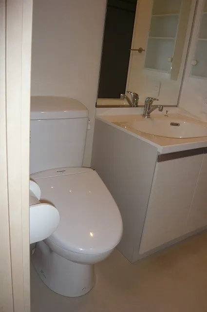 Esty Maison Togoshi - Interior - ["Plumbing fixture", "Mirror", "Tap"]