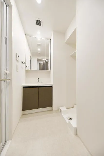 Urbanex Kinshi Park II - Interior - ["Flooring", "Floor", "Ceiling"]