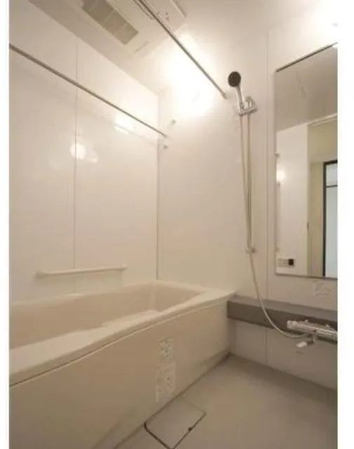 Park Tower Shibaura Bayward Urban Wing - Interior - ["Plumbing fixture", "Bathtub", "Shower head"]