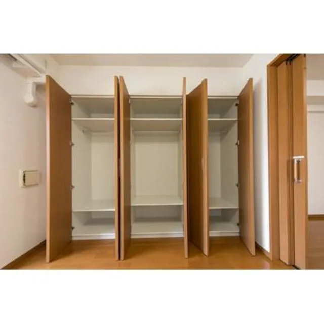 Court Luxuria Kyobashi - Interior - ["Room", "Furniture", "Property"]