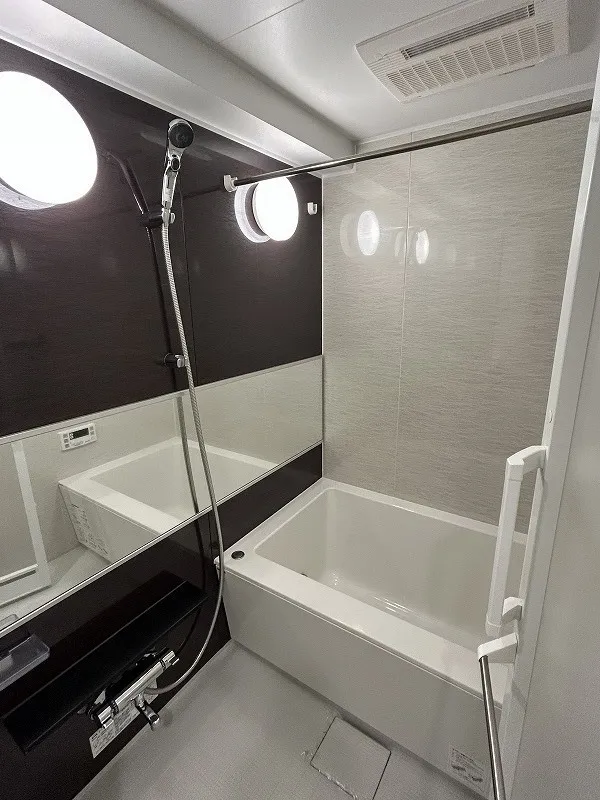 La Class Asakusa - Interior - ["Plumbing fixture", "Bathroom", "Bathtub"]