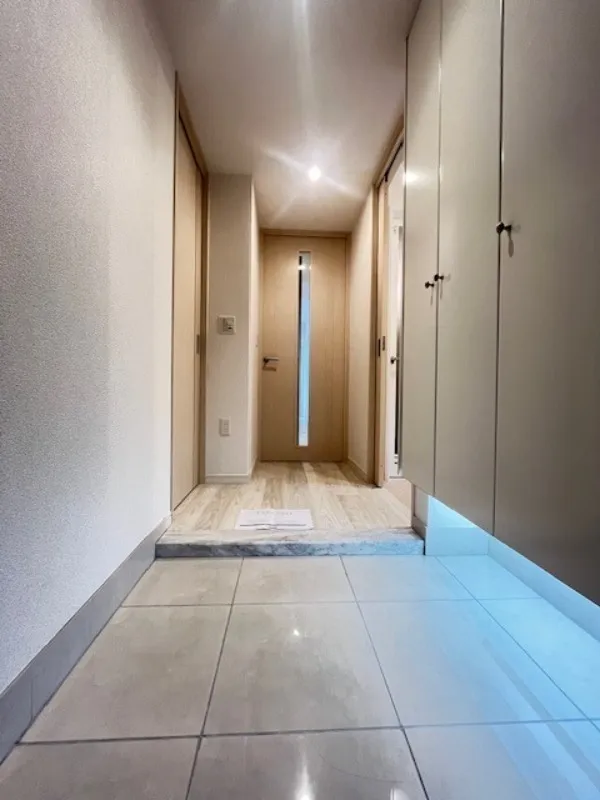 West Park Tower Ikebukuro - Interior - ["Flooring", "Floor", "Ceiling"]