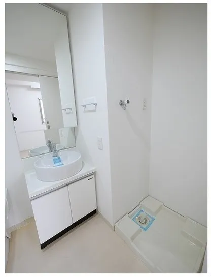 Comforia Nishi Kamata - Interior - ["Flooring", "Floor", "Plumbing fixture"]