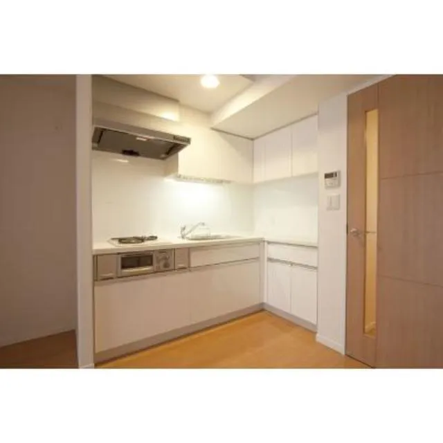 Park Axis Nihonbashi Hamacho - Interior - ["Cabinetry", "Countertop", "Furniture"]