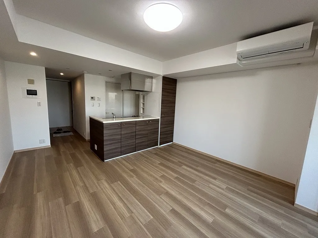 Esty Maison Shirokanedai - Interior - ["Floor", "Flooring", "Wood flooring"]
