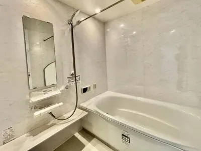 Lieto Court Arc Tower - Interior - ["Bathroom", "Bathtub", "Plumbing fixture"]