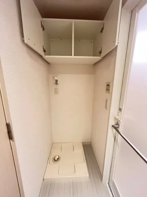 West Park Tower Ikebukuro - Interior - ["Wood", "Flooring", "Floor"]