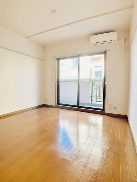 Maison Vert Minami Azabu - Interior - ["Flooring", "Floor", "Wood"]