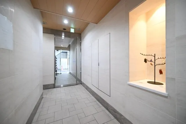 Nakagin 2nd Shinbashi Mansion - Exterior - ["Flooring", "Floor", "Ceiling"]