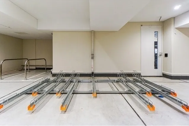 Belle Vue Chiyoda Iidabashi - Other - ["Flooring", "Floor", "Ceiling"]