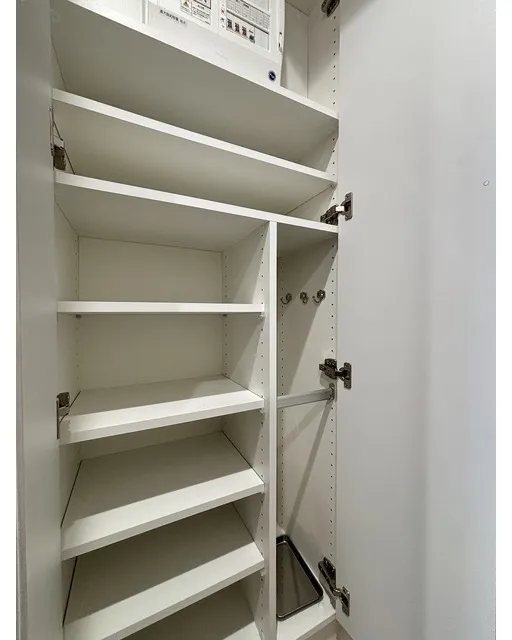 Comforia Liv Osaki - Interior - ["Shelving", "Shelf", "Cupboard"]