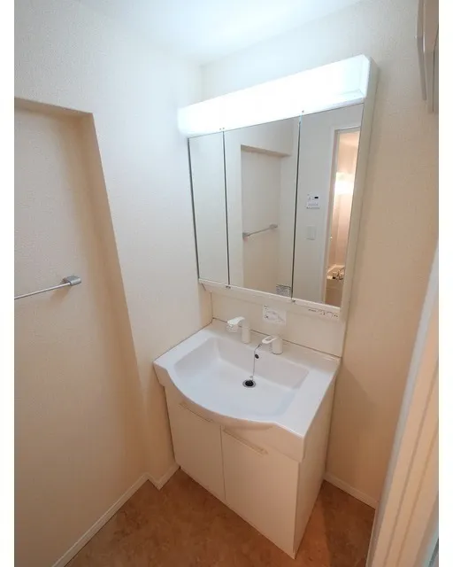 Orchid Residence Itabashi - Interior - ["Plumbing fixture", "Bathroom Sink", "Sink"]