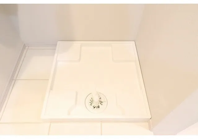 KDX Residence Kichijoji - Interior - ["Tile", "Shower Base"]