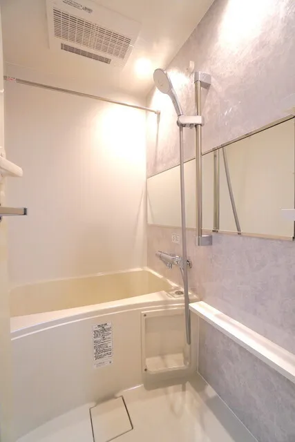 CREATIF Bunkyo Sendagi - Interior - ["Flooring", "Floor", "Plumbing fixture"]