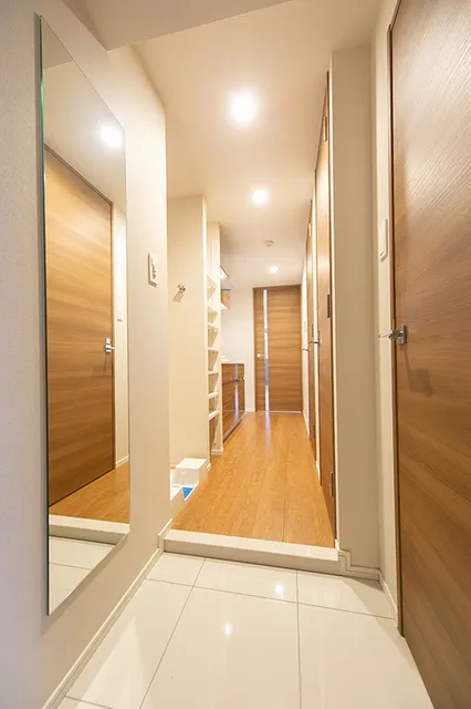 RESIDENCE Otori - Interior - ["Flooring", "Floor", "Wood flooring"]