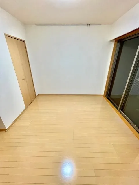 RESIDIA Shima Tsuyama - Interior - ["Fixture", "Building", "Wood"]