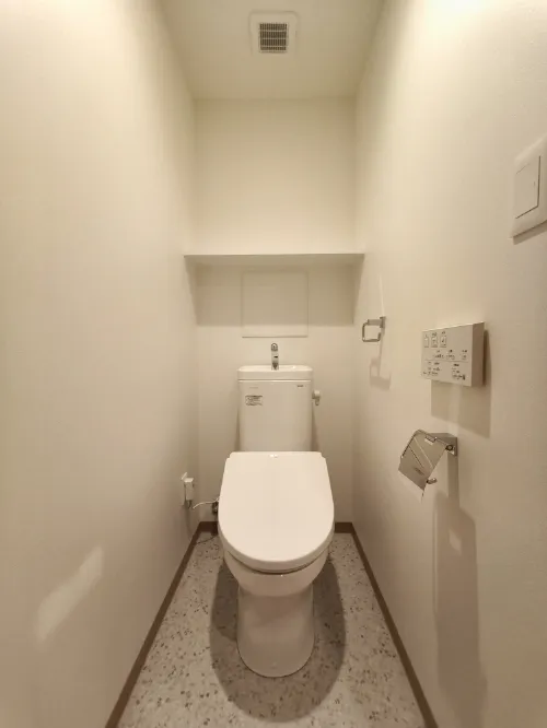 Belle Maison Nakamurabashi North NW - Interior - ["Toilet seat", "Toilet", "Plumbing fixture"]