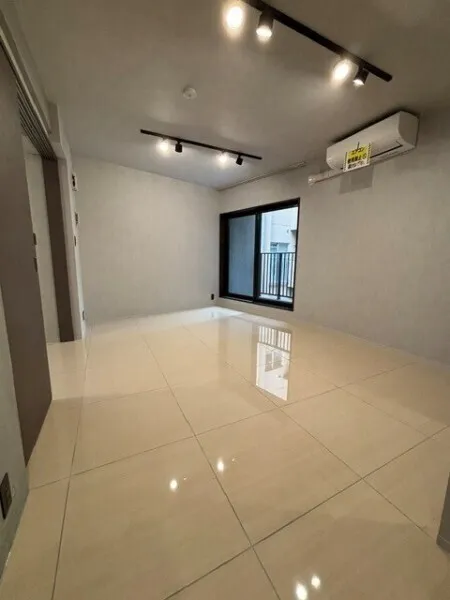 EXAM AKASAKA - Interior - ["Flooring", "Floor", "Ceiling"]
