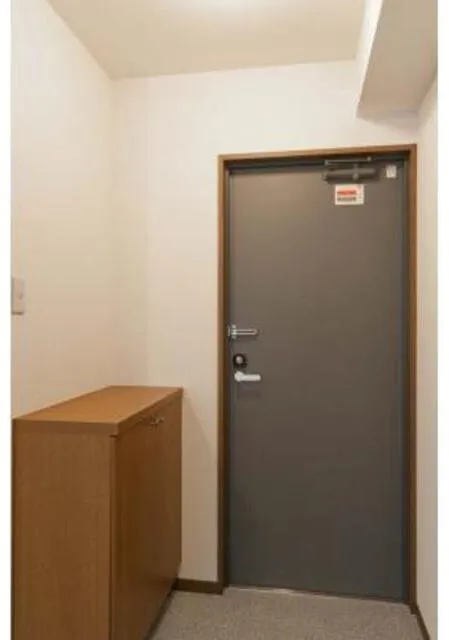 TKR Kanda Tacho - Interior - ["Wood", "Flooring", "Door"]