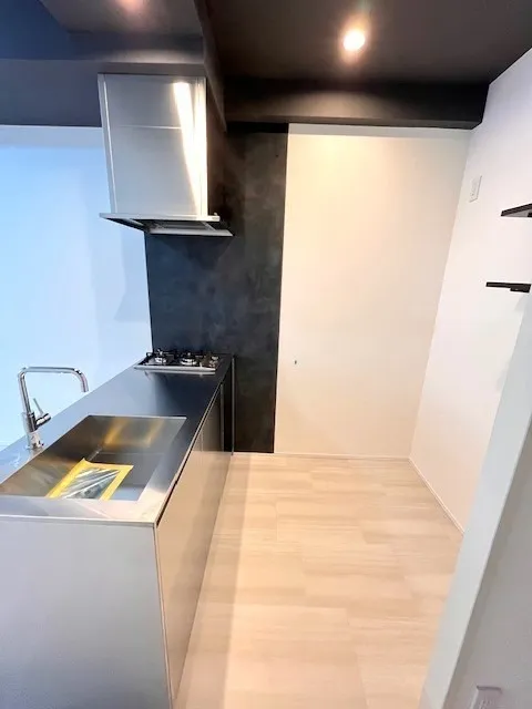 Residia Shiba Daimon II - Interior - ["Wood", "Flooring", "Floor"]