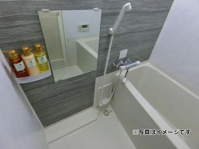 Neo Urban Residence Ekoda - Interior - ["Plumbing fixture", "Flooring", "Bathroom"]