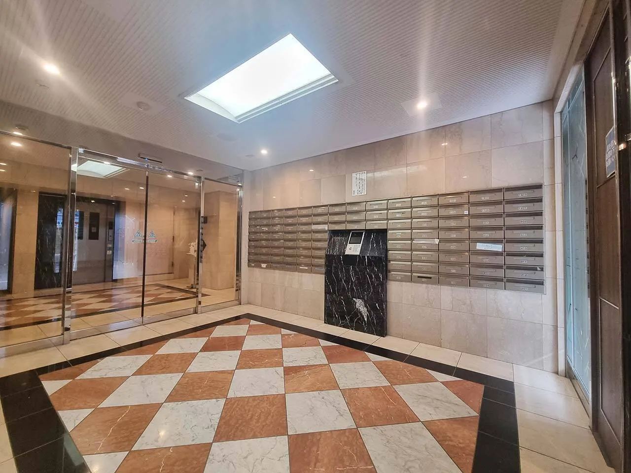 Mynavi STAY Miraie Sasazuka - Exterior - []