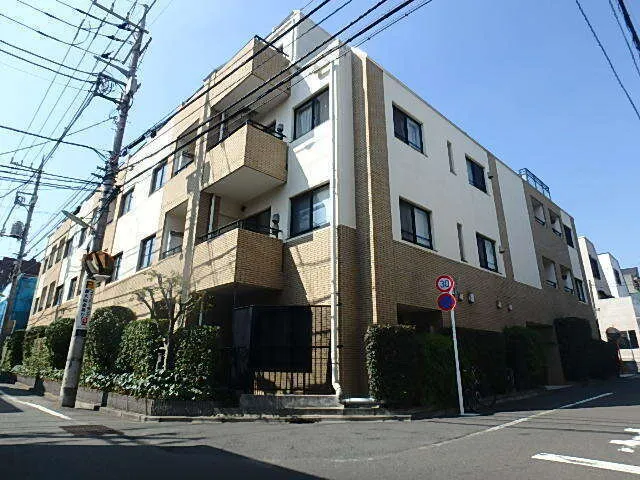 Residence Mishuku - Exterior - ["Apartment", "Overhead power line", "Condominium"]