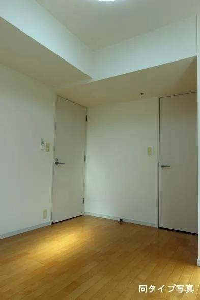 Comforia Honkomagome - Interior - ["Room", "Property", "Floor"]